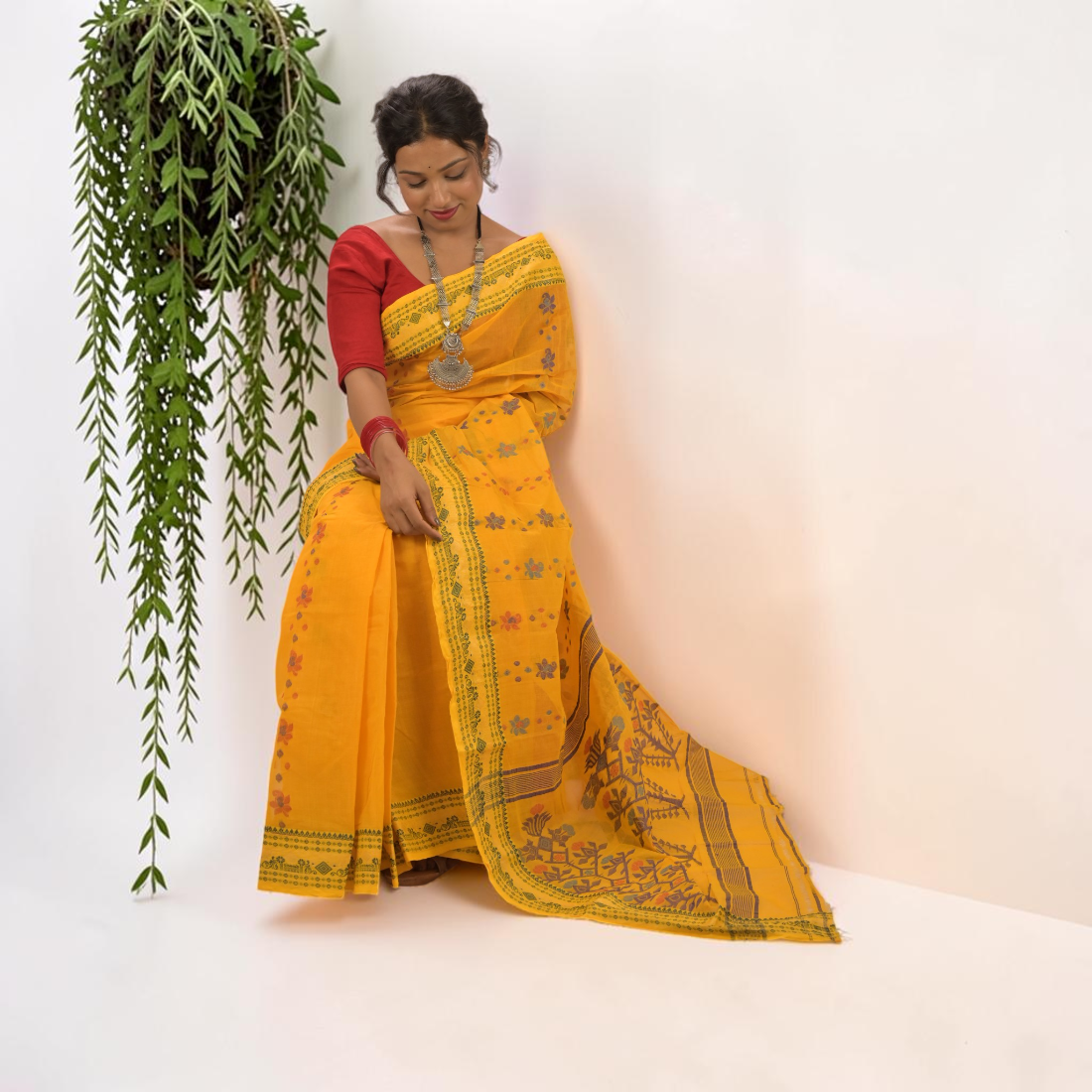 Kanaklata Jamdani Tangail Cotton Sare - Handcrafted Indian Art (View 4) | Art Angan